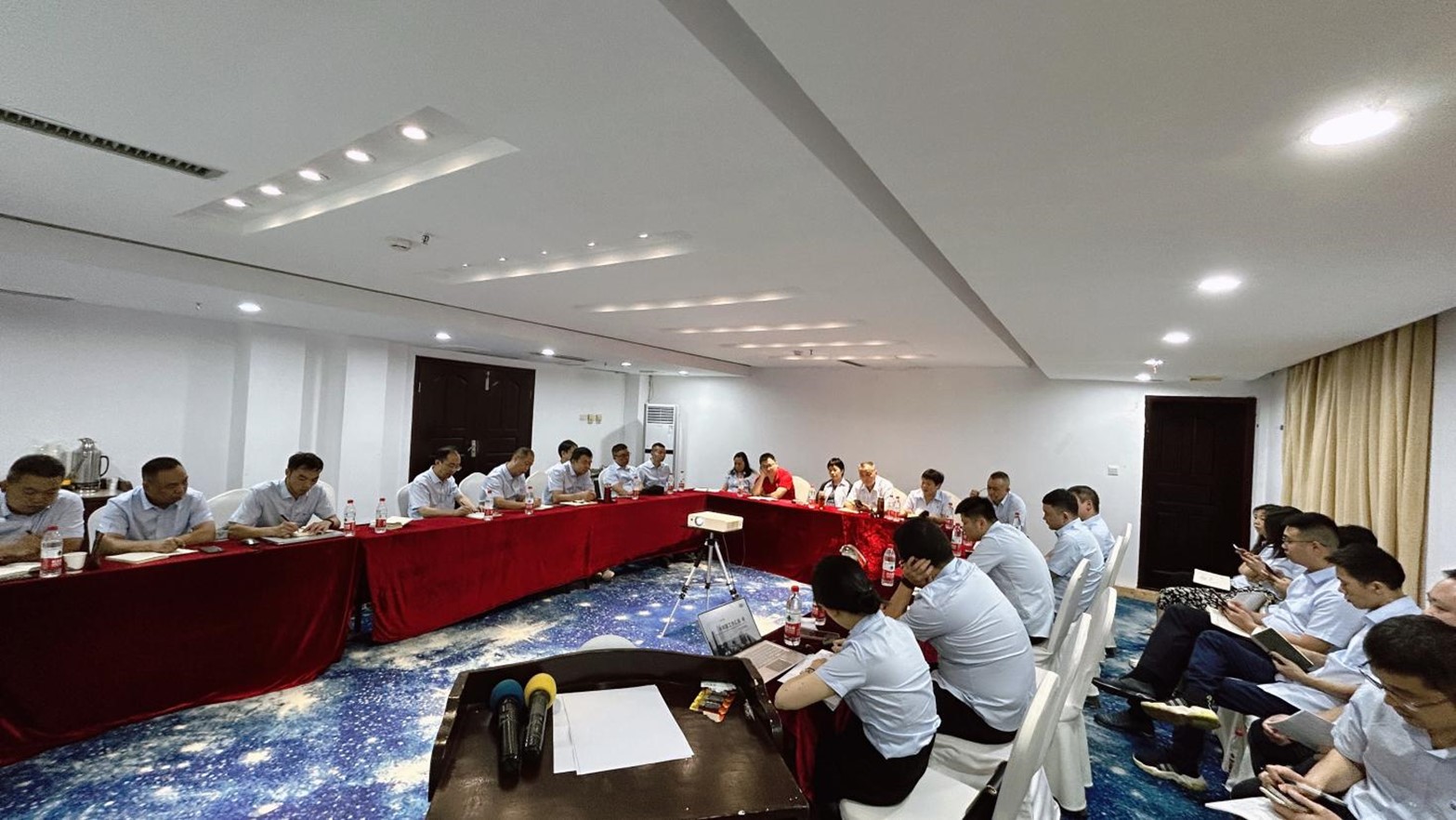 ce2efe41-5112-44f9-a082-0d5d018d17fe